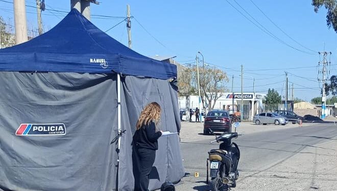 Tragedia en Pocito: una motociclista murió tras un violento choque
