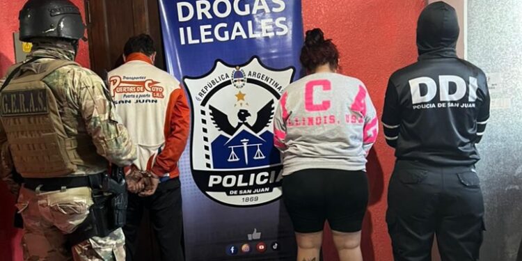 Chimbas: detienen a dos hermanos acusados de vender droga
