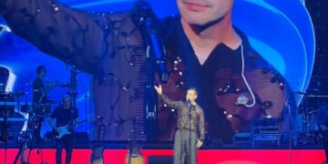 Ovación total: Luciano Pereyra brilló en el Teatro del Bicentenario y conmovió al público