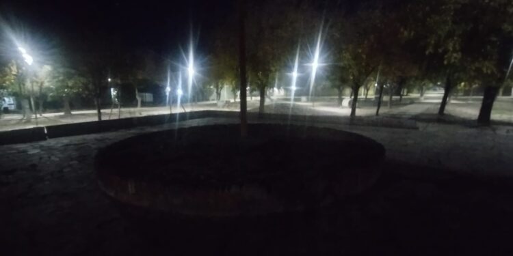 Alarma en Caucete tras un robo a mano armada contra menores en una plazoleta