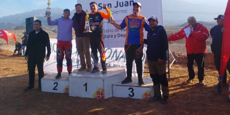 25 de Mayo celebra el logro de Edgar Vargas en el Campeonato Sanjuanino de Automovilismo, MX y ATV