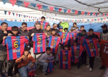 Rodolfo Jalife homenajeó a los campeones de Sexta División del Club Juvenil San Lorenzo