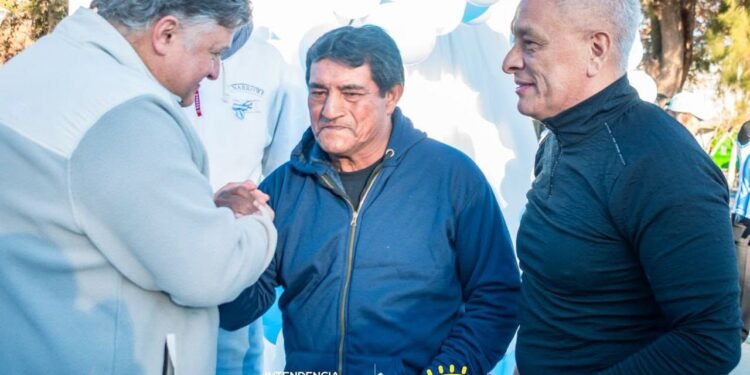 Entrega de premios del Concurso Día del Padre en 25 de Mayo