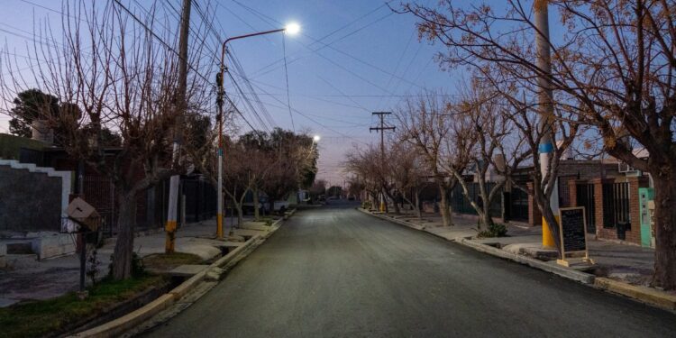 Municipalidad de Rawson continúa con obras de pavimentación