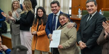 Orrego entregó 118 escrituras