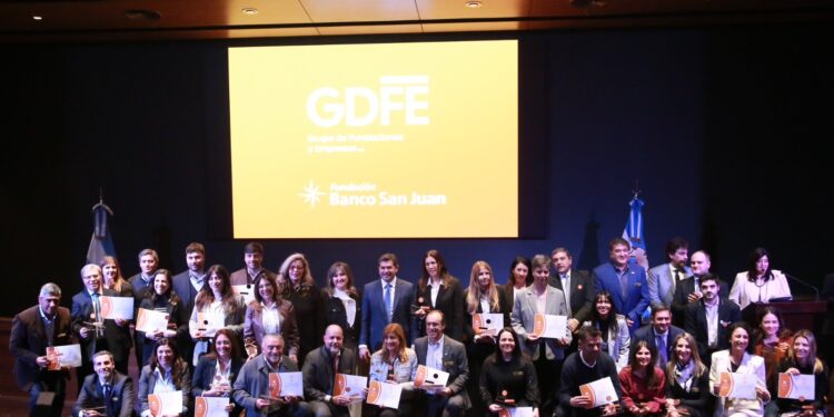 Orrego destacó los avances educativos y reconoció a quienes impulsan la construcción del San Juan del futuro