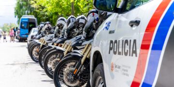 Policías salvaron a un bebé de un año que sufrió una grave dificultad respiratoria