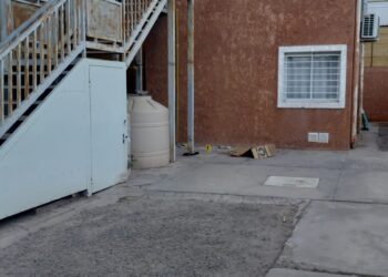 Murió un hombre que había caído de una escalera mientras reparaba un aire acondicionado