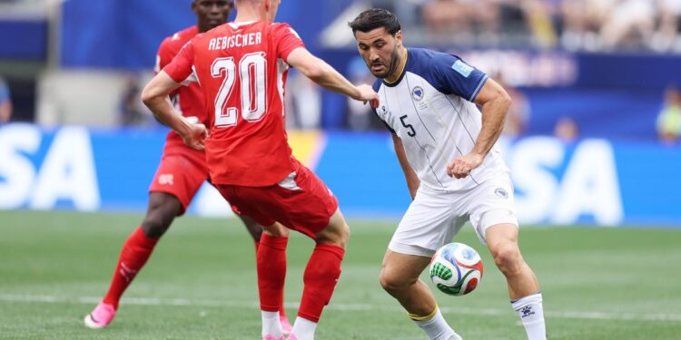 Suiza goleó a Bosnia y dio un paso clave en el Grupo B del Mundial