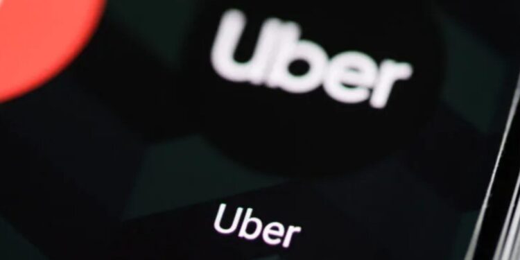 Violento robo a un conductor de Uber Moto en Rawson: lo citaron por la app y lo atacaron