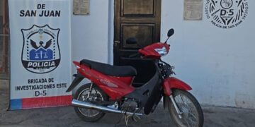 Hallan escondida entre cañas una motocicleta que había sido sustraída en 9 de Julio