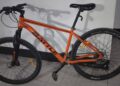 Intentaron robar una bicicleta en Rawson, golpearon a la víctima y terminaron detenidos