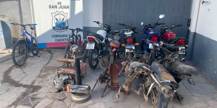 Caucete: secuestran 10 motos adulteradas y detienen a seis personas tras 14 allanamientos