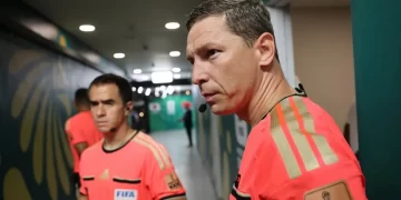 István Kovács, el árbitro que dirigirá Argentina-Jordania en el Mundial