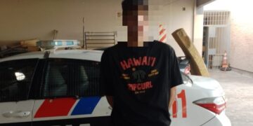 Le robó el celular a su novia y terminó detenido