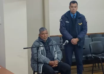 La foto que desató la investigación: detienen a un expolicía con armas y casi 200 municiones