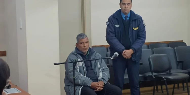 La foto que desató la investigación: detienen a un expolicía con armas y casi 200 municiones
