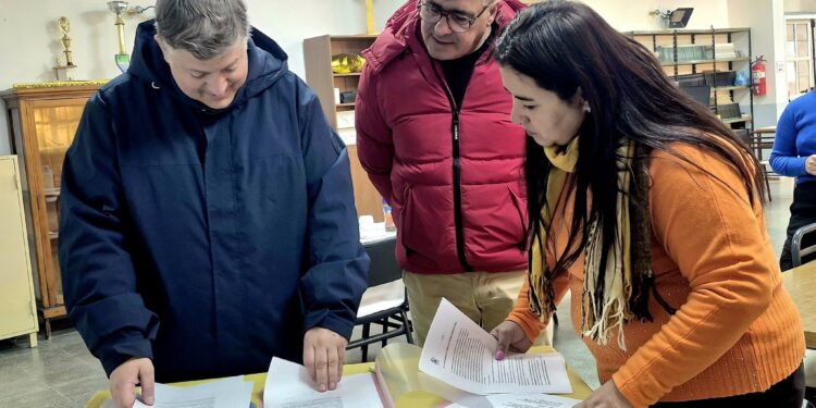 25 de Mayo: Jalife y la Escuela Agroindustrial impulsan plan de forestación