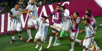 La Albiceleste superó a Suiza y se metió entre los cuatro mejores equipos del torneo