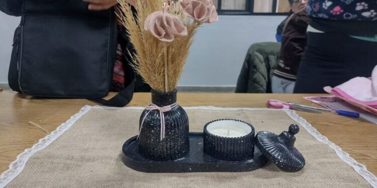 Comenzó el Taller de Yeso, Cerámica y Velas en Dos Acequias