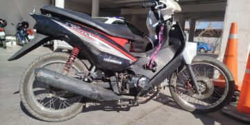 Secuestran una moto sin patente y con plásticos adulterados