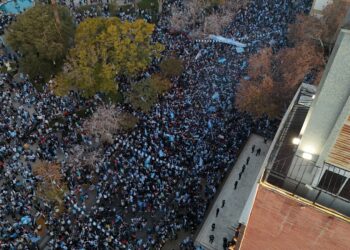 30 mil sanjuaninos festejaron el pase de Argentina a la final en Plaza 25 de Mayo