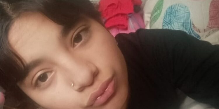 Buscan a una adolescente de 13 años desaparecida en San Juan
