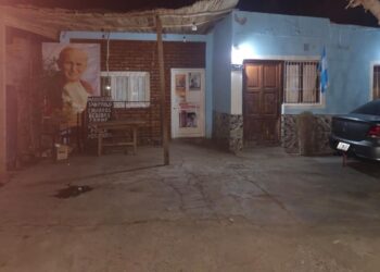 Detienen a dos hombres en Albardón por intento de hurto en el frente de una casa