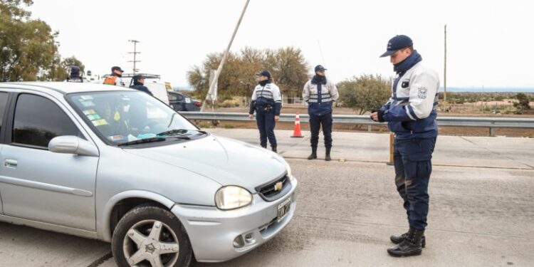 San Juan y Mendoza reforzaron los controles en el límite interprovincial