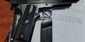 Cayó un sospechoso por herir de un balazo a un joven tras un reclamo de armas
