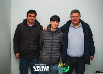 El intendente de 25 de Mayo recibió al ciclista Leandro Joaquín Aravena