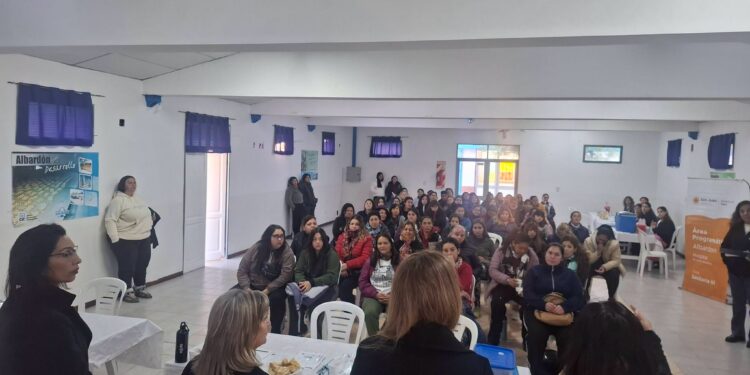 Albardón realizó el segundo operativo de prevención y detección precoz de enfermedades de la mujer