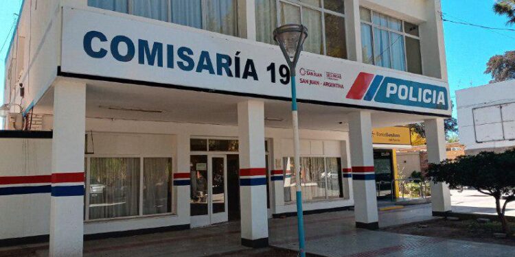 Cayó tras una maniobra sospechosa en San Martín: recuperaron una moto robada
