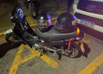 Detuvieron a dos jóvenes tras un intento de arrebato nocturno
