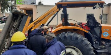 Personal municipal se capacitó para cuidado y uso seguro de maquinaria agrícola