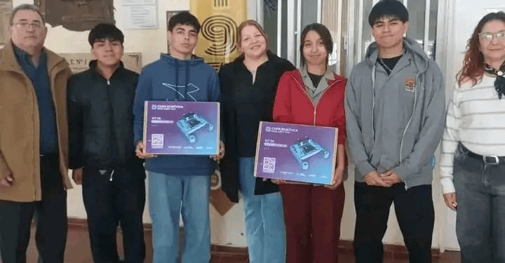 De Caucete a Neuquén: estudiantes de la EPET N°1 van por la Copa Educabot