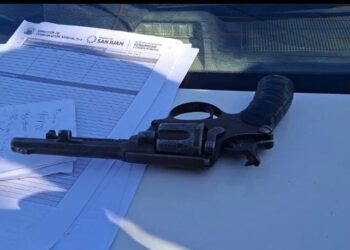 Circulaba por el Barrio CGT y llevaba un arma de fuego oculta: terminó detenido