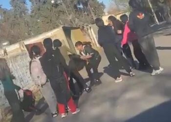 Video: una pelea entre adolescentes generó momentos de tensión en Caucete