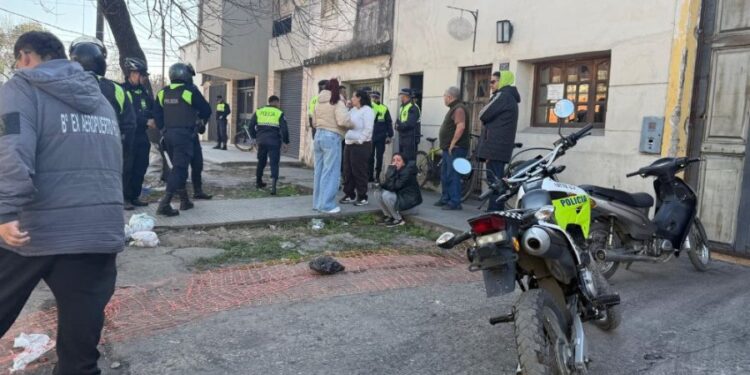 Un padre con prisión domiciliaria mató a su hijo de 7 años y luego se quitó la vida