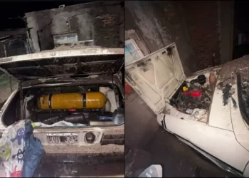 Policía incendió el auto de su expareja a centímetros de su casa y quedó libre con tobillera