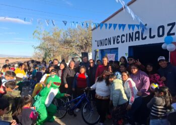 Albardón celebró el Día del Niño con un colorido festejo popular en la Unión Vecinal Lozano