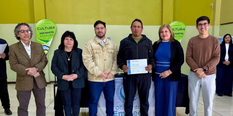 Formación laboral en San Martín: más de 100 vecinos recibieron sus certificados de capacitación