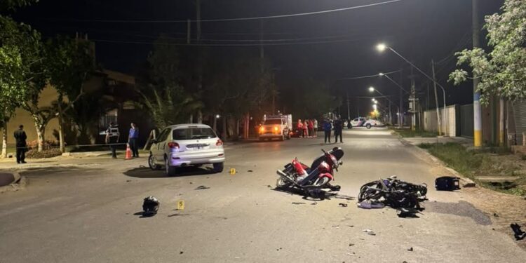 Violento choque en Rawson: tres motociclistas terminaron gravemente heridos