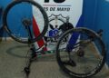 Buscan al dueño de una bicicleta nueva que apareció misteriosamente en un patio