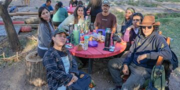 Chimbas celebró la primavera con una tarde de trabajo, naturaleza y comunidad en El Mogote