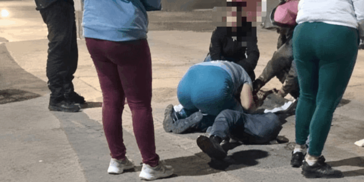 Asesinaron de un disparo a un joven dentro de su casa en Chimbas y buscan al autor