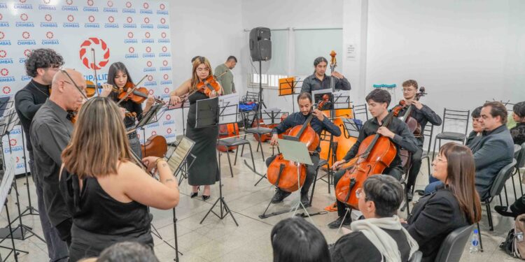 Chimbas vivió una tarde de música con el concierto de la Orquesta Escuela Infantil