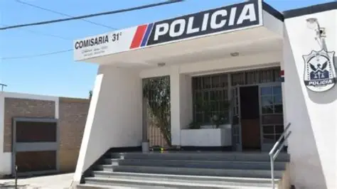 Tres rifles en mal estado aparecieron abandonados en una zona de 9 de Julio