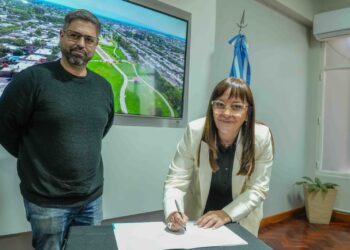 Chimbas firmó un convenio para impulsar capacitaciones y formación laboral para sus vecinos