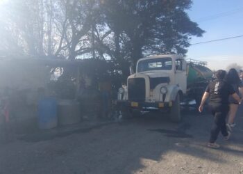 Zonda y fuego en Caucete: cuatro viviendas afectadas y familias evacuadas